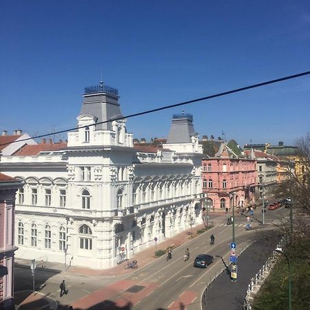 City Apartman Segedyn Zewnętrze zdjęcie